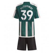 Manchester United Scott McTominay #39 Bortedraktsett Barn 2023-24 Kortermet (+ korte bukser)